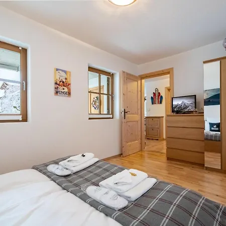 Apartment Alpina *